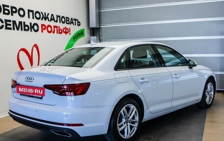 Audi A4, 2019 год, 2 730 000 рублей, 5 фотография