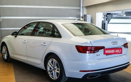Audi A4, 2019 год, 2 730 000 рублей, 7 фотография