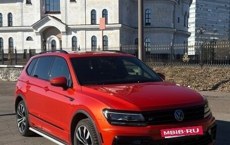 Volkswagen Tiguan II, 2018 год, 2 999 999 рублей, 18 фотография