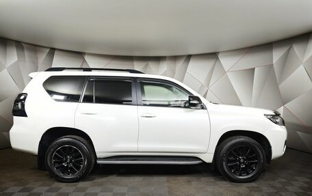 Toyota Land Cruiser Prado 150 рестайлинг 2, 2021 год, 4 955 000 рублей, 6 фотография
