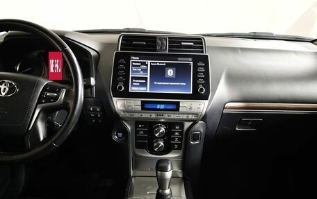 Toyota Land Cruiser Prado 150 рестайлинг 2, 2021 год, 4 955 000 рублей, 15 фотография