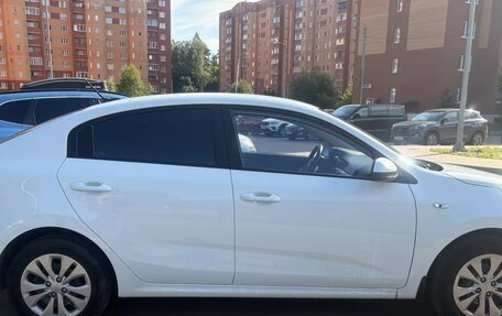 KIA Rio IV, 2020 год, 1 400 000 рублей, 8 фотография