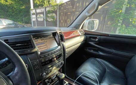 Lexus LX III, 2010 год, 2 899 000 рублей, 23 фотография