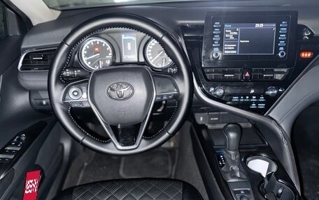 Toyota Camry, 2021 год, 2 230 000 рублей, 5 фотография