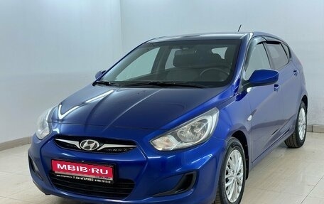 Hyundai Solaris II рестайлинг, 2013 год, 680 000 рублей, 1 фотография