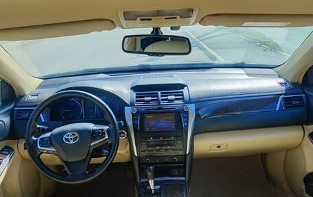 Toyota Camry, 2015 год, 2 100 000 рублей, 4 фотография