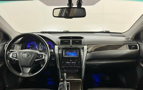 Toyota Camry, 2017 год, 2 170 000 рублей, 5 фотография