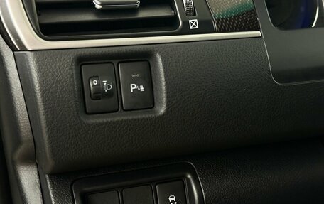 Toyota Camry, 2017 год, 2 170 000 рублей, 10 фотография