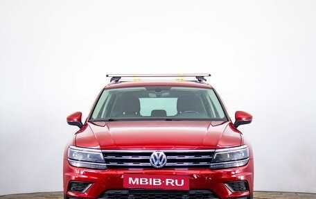 Volkswagen Tiguan II, 2018 год, 2 299 000 рублей, 2 фотография