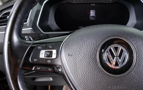 Volkswagen Tiguan II, 2018 год, 2 299 000 рублей, 16 фотография