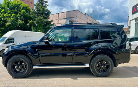 Mitsubishi Pajero IV, 2013 год, 2 199 000 рублей, 4 фотография