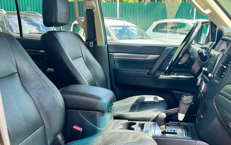 Mitsubishi Pajero IV, 2013 год, 2 199 000 рублей, 11 фотография