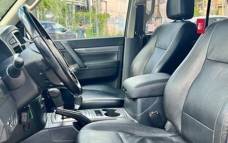 Mitsubishi Pajero IV, 2013 год, 2 199 000 рублей, 10 фотография