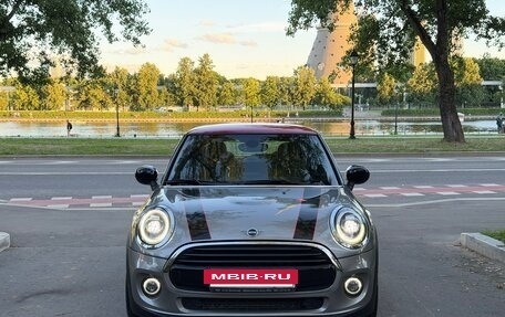 MINI Hatch, 2020 год, 1 990 000 рублей, 3 фотография