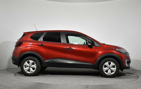 Renault Kaptur I рестайлинг, 2020 год, 1 950 000 рублей, 4 фотография