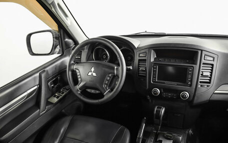 Mitsubishi Pajero IV, 2011 год, 1 649 000 рублей, 10 фотография