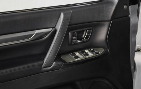 Mitsubishi Pajero IV, 2011 год, 1 649 000 рублей, 18 фотография