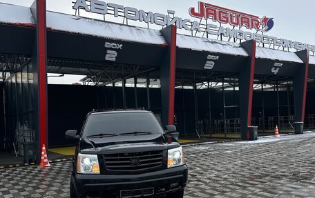 Cadillac Escalade II, 2003 год, 1 870 000 рублей, 10 фотография