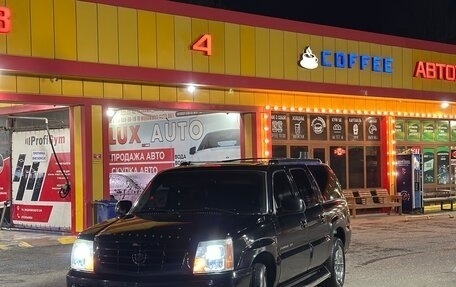 Cadillac Escalade II, 2003 год, 1 870 000 рублей, 3 фотография