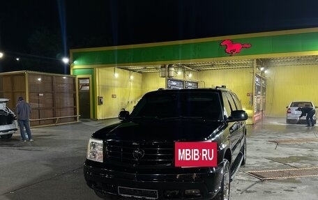 Cadillac Escalade II, 2003 год, 1 870 000 рублей, 2 фотография
