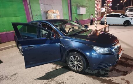 Chevrolet Cruze II, 2010 год, 495 000 рублей, 9 фотография