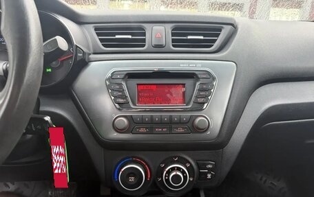 KIA Rio III рестайлинг, 2012 год, 700 000 рублей, 14 фотография