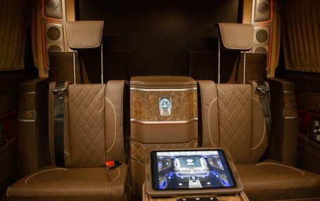 Mercedes-Benz V-Класс, 2025 год, 34 300 000 рублей, 38 фотография