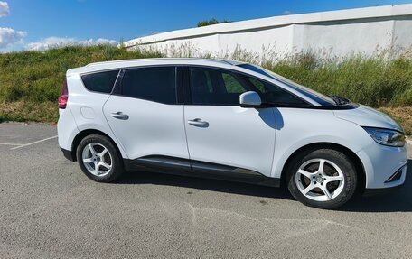 Renault Scenic IV, 2017 год, 1 299 000 рублей, 11 фотография
