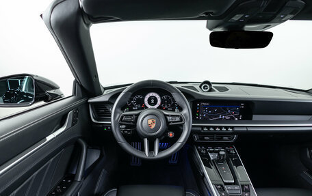 Porsche 911, 2025 год, 28 990 000 рублей, 19 фотография