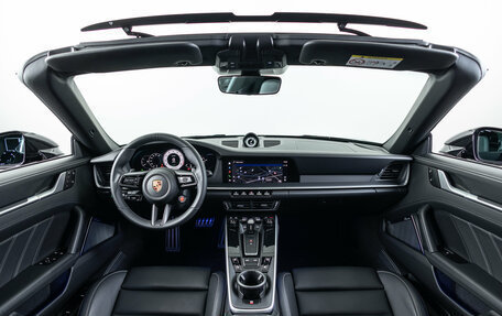 Porsche 911, 2025 год, 28 990 000 рублей, 33 фотография