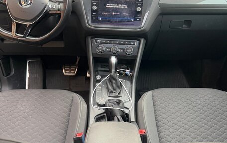 Volkswagen Tiguan II, 2018 год, 1 990 000 рублей, 10 фотография