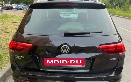 Volkswagen Tiguan II, 2018 год, 1 990 000 рублей, 4 фотография