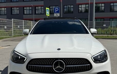 Mercedes-Benz E-Класс, 2022 год, 6 150 000 рублей, 2 фотография