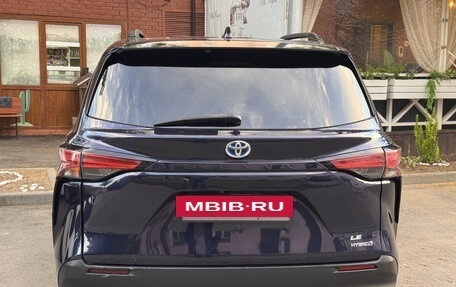 Toyota Sienna, 2020 год, 3 449 000 рублей, 8 фотография