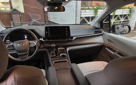Toyota Sienna, 2020 год, 3 449 000 рублей, 18 фотография