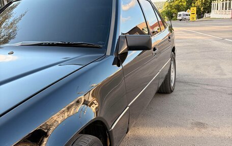 Mercedes-Benz E-Класс, 1992 год, 850 000 рублей, 5 фотография