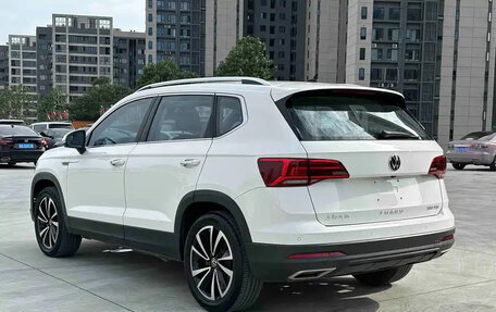 Volkswagen Tharu, 2022 год, 2 000 000 рублей, 4 фотография