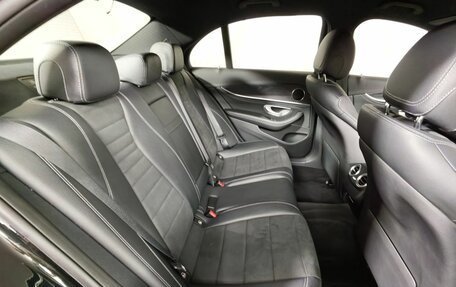 Mercedes-Benz E-Класс, 2019 год, 3 331 000 рублей, 15 фотография