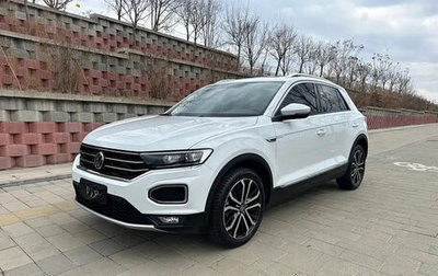 Volkswagen T-Roc I, 2022 год, 1 679 000 рублей, 1 фотография