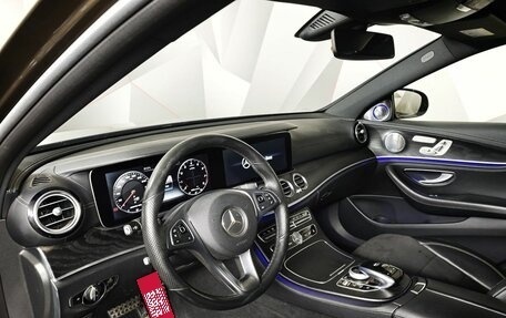 Mercedes-Benz E-Класс, 2017 год, 2 899 000 рублей, 18 фотография