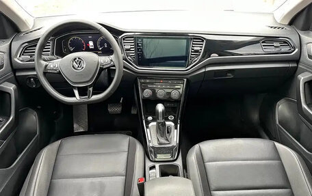 Volkswagen T-Roc I, 2022 год, 1 679 000 рублей, 9 фотография
