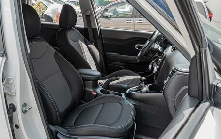 KIA Soul II рестайлинг, 2018 год, 1 735 000 рублей, 8 фотография