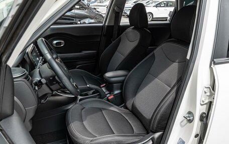 KIA Soul II рестайлинг, 2018 год, 1 735 000 рублей, 10 фотография