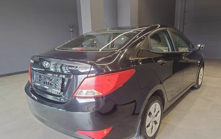Hyundai Solaris II рестайлинг, 2015 год, 1 050 000 рублей, 8 фотография