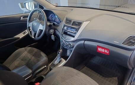 Hyundai Solaris II рестайлинг, 2015 год, 1 050 000 рублей, 11 фотография