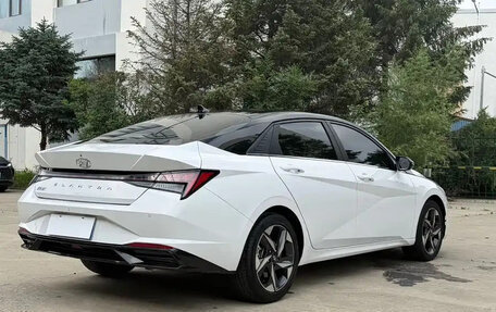 Hyundai Elantra, 2022 год, 1 472 000 рублей, 4 фотография