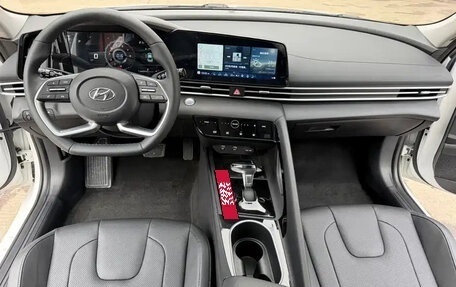 Hyundai Elantra, 2022 год, 1 472 000 рублей, 12 фотография