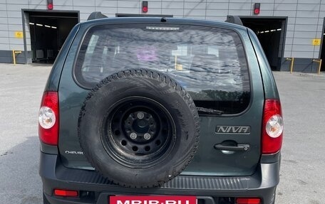 Chevrolet Niva I рестайлинг, 2017 год, 730 000 рублей, 5 фотография