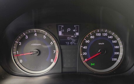 Hyundai Solaris II рестайлинг, 2016 год, 899 000 рублей, 19 фотография