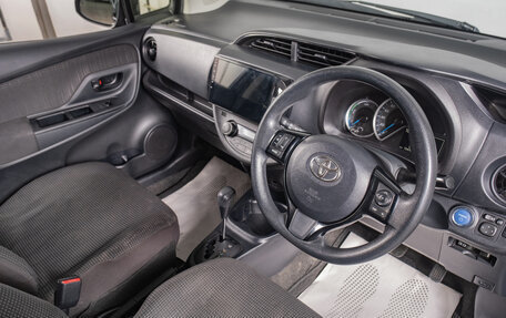 Toyota Vitz, 2017 год, 1 269 000 рублей, 8 фотография